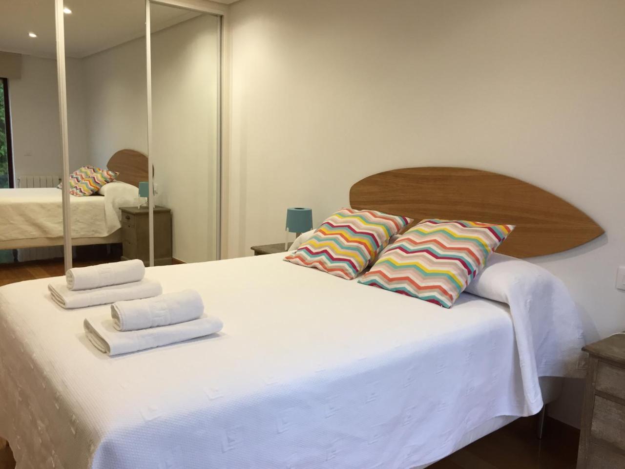 Somo Surfskate Hostel Castañedo 外观 照片