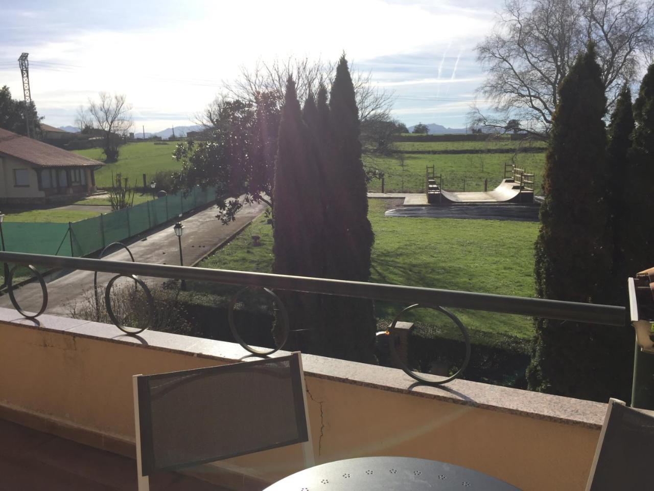 Somo Surfskate Hostel Castañedo 外观 照片