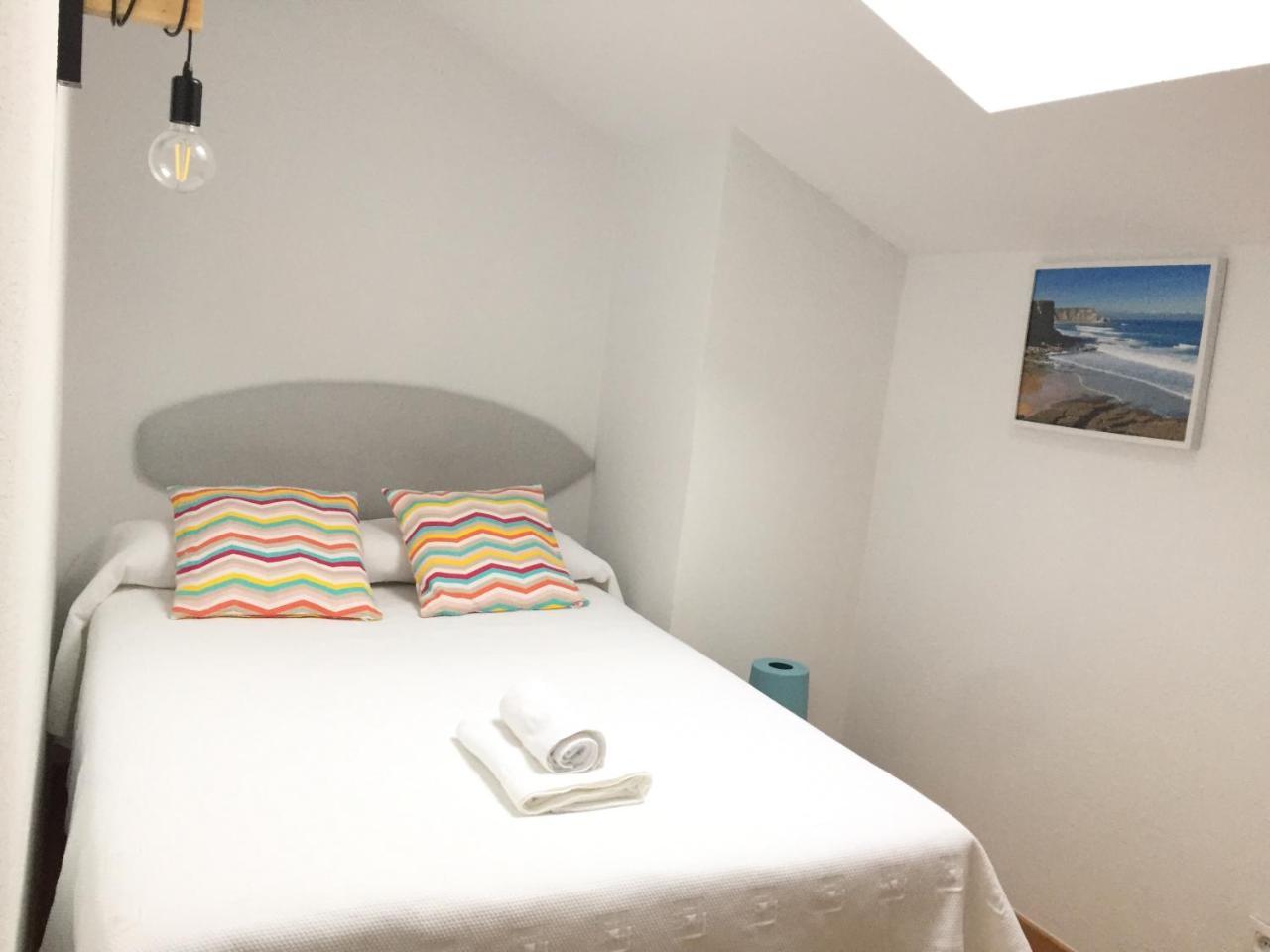 Somo Surfskate Hostel Castañedo 外观 照片